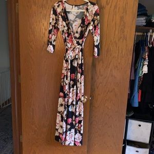 Floral 3/4 sleeve maxi dress